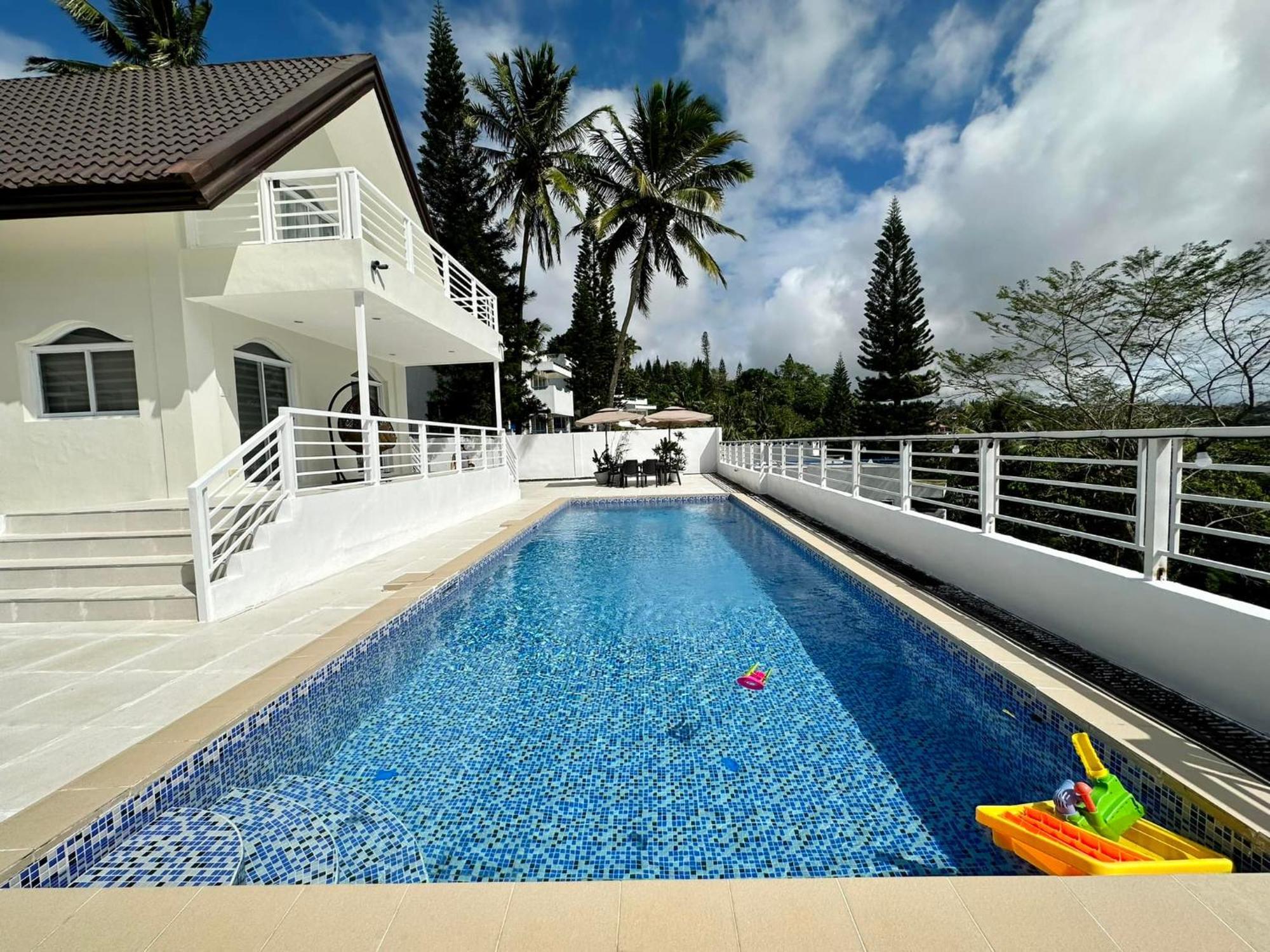 The Downhilltagaytay Resort 따가이따이 외부 사진